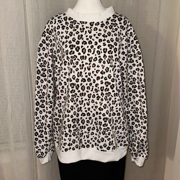 if it were me. L White Tan Black Leopard Animal Print Fleece Inner Crewneck Top - Picture 1 of 12